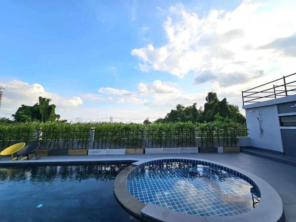 Surestay By Best Western Iconic Suvarnabhumi Bang Bo Extérieur photo